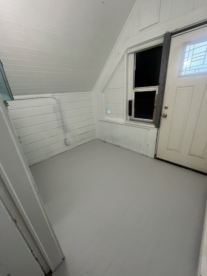 3814 Ne 6th Ave - Photo 6 of 12