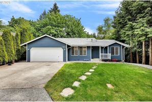 featured image of 1320 Nw Maple Ln #A