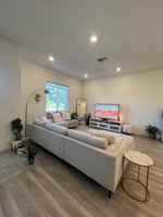 featured image of 32 Lesina Way