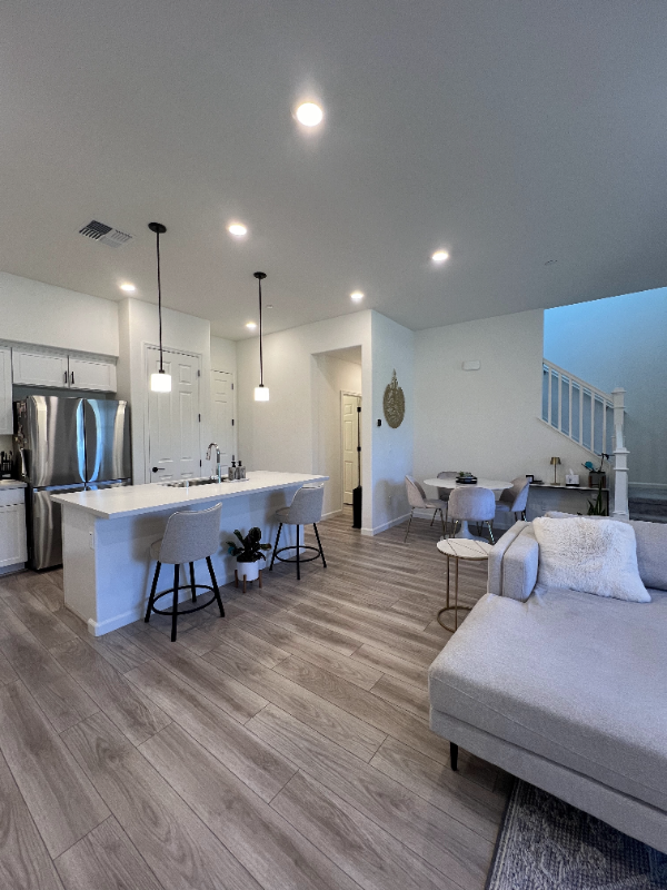 32 Lesina Way - Photo 3 of 20