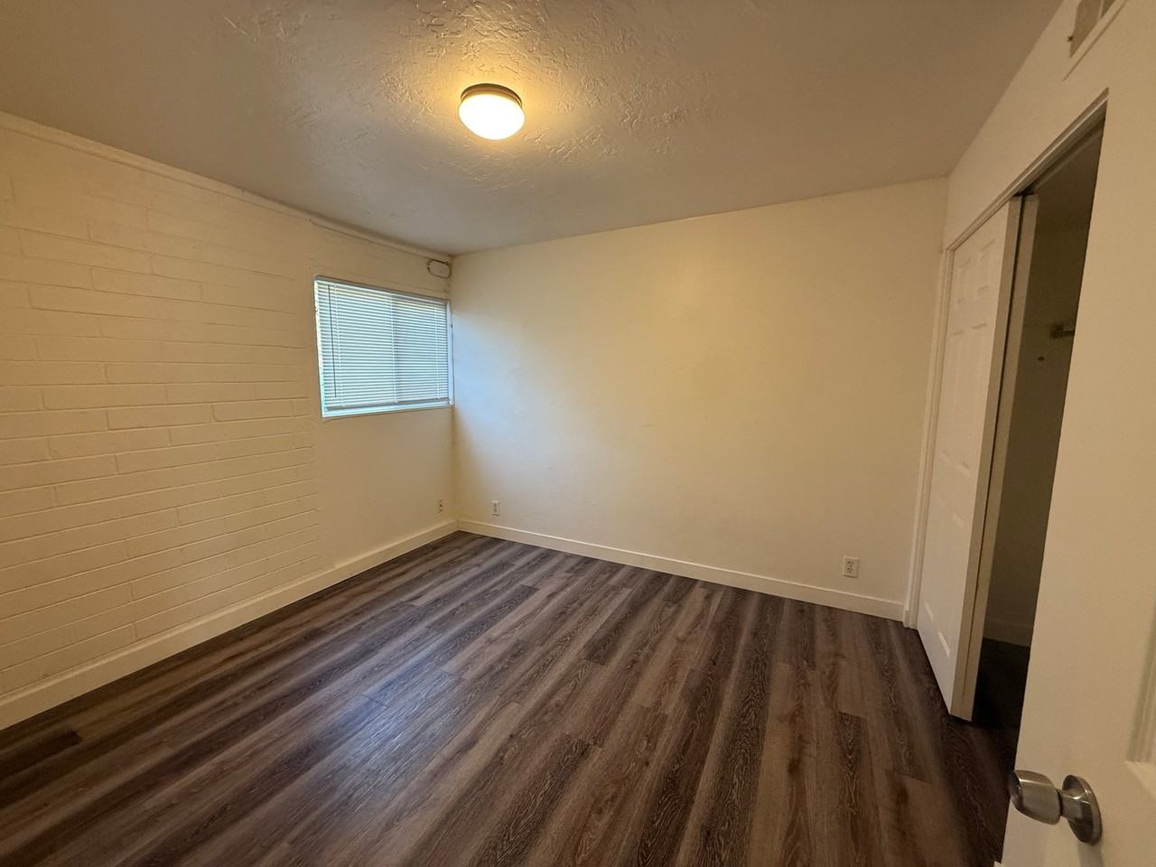860 E St #12 - Photo 5 of 11