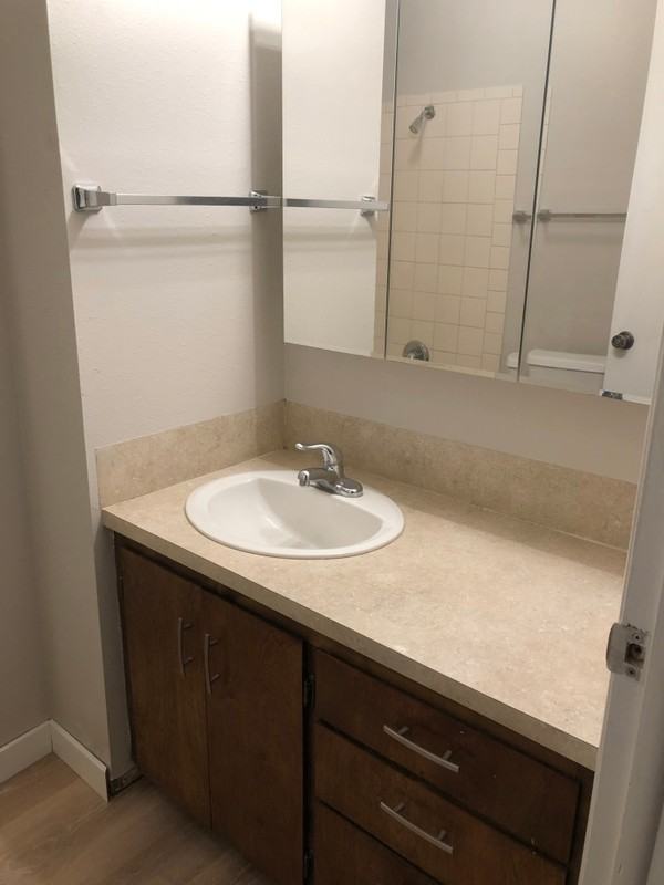 1265 Ne #1 - Photo 5 of 11