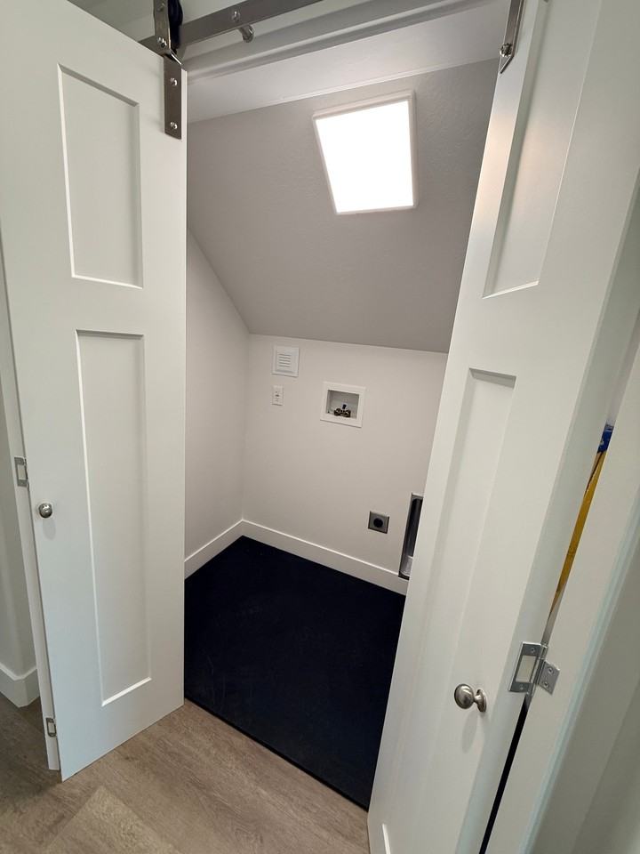 10252 S Jordan Creek Dr #1 - Photo 5 of 12
