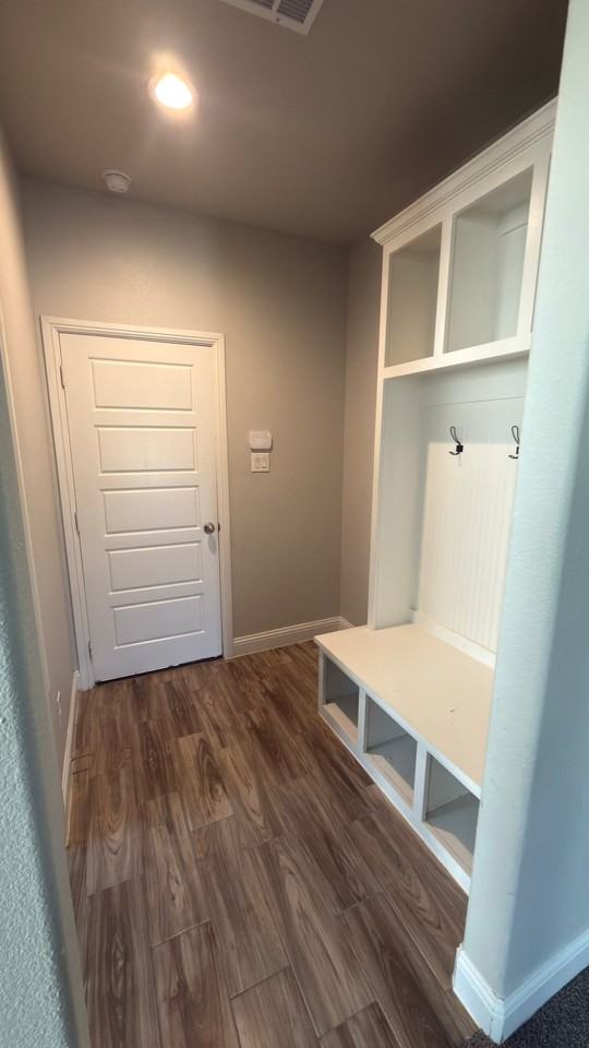 342 Carlisle Dr - Photo 3 of 20