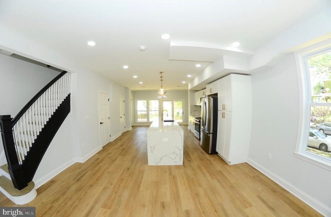 1632 T St Se - Photo 3 of 23