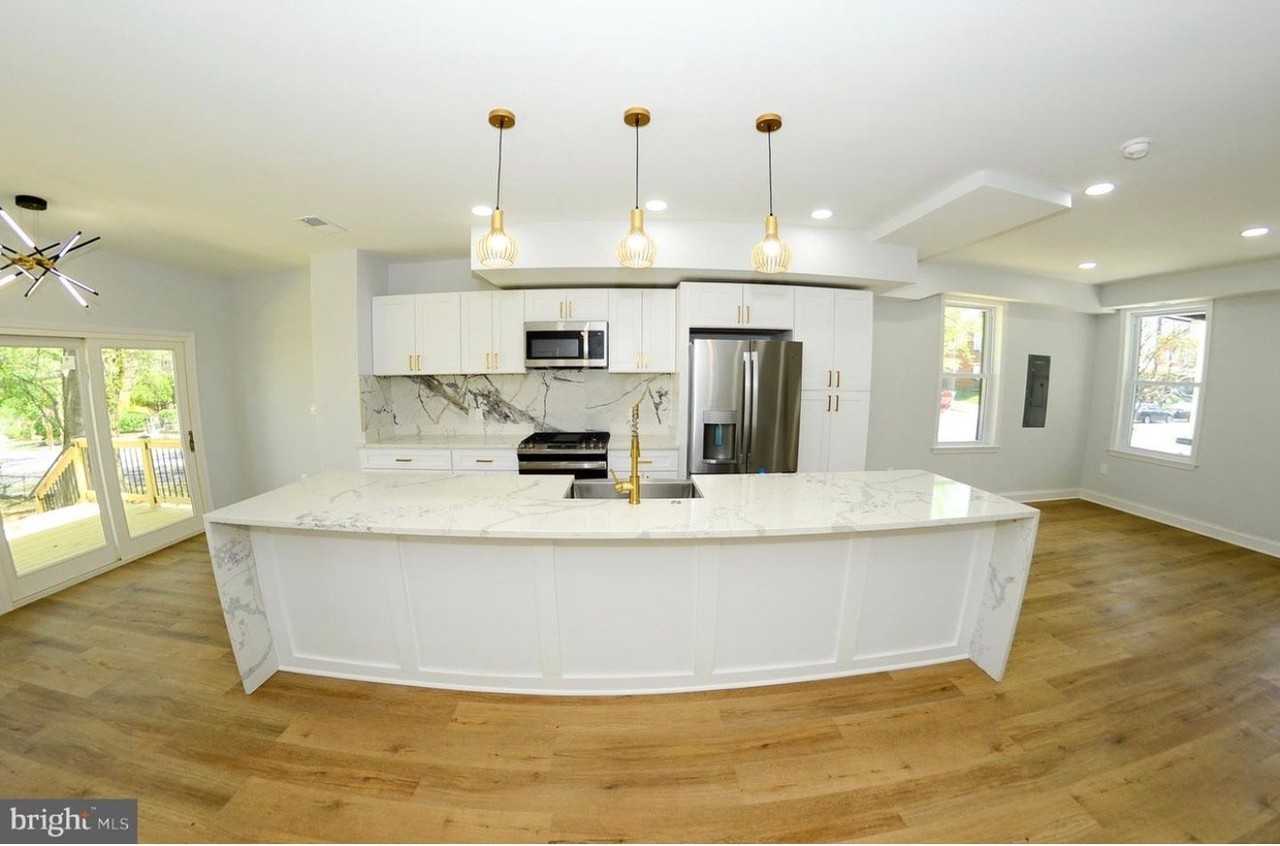 1632 T St Se - Photo 6 of 23