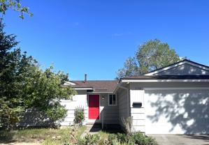 570 Darwin Cir - Photo 1 of 1