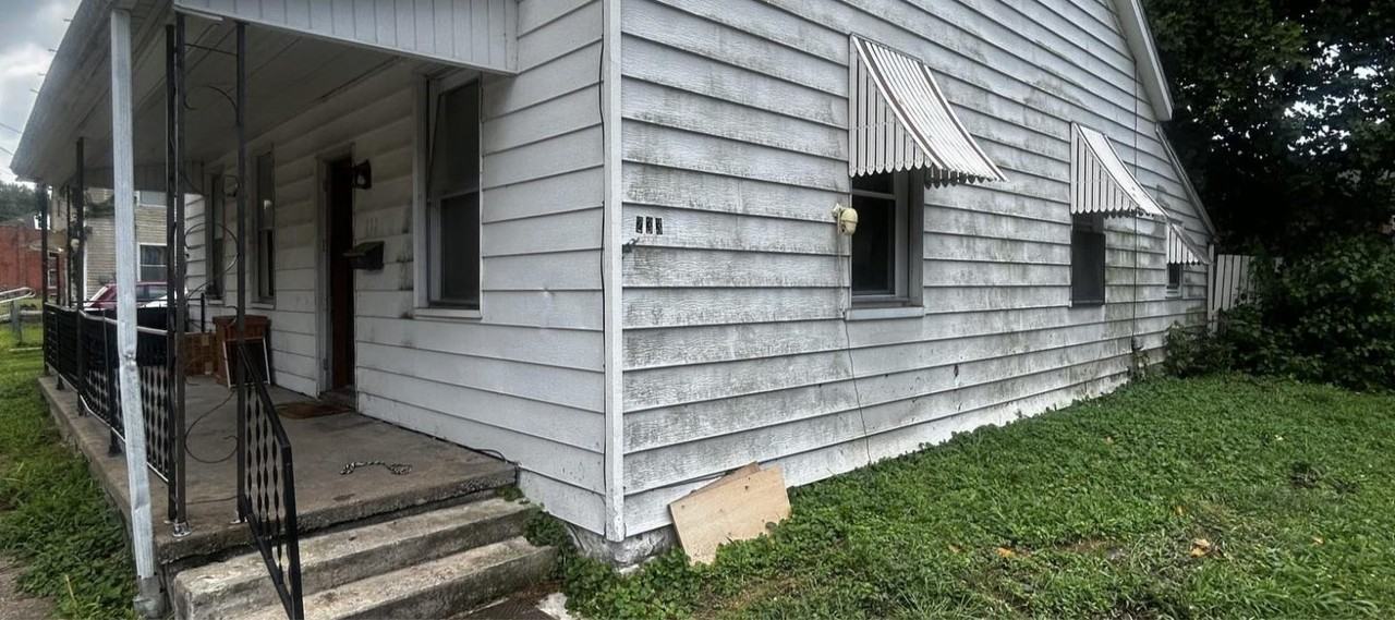 233 N 11th St - Photo 2 of 20