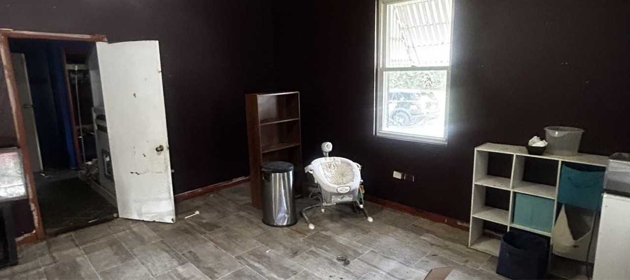 233 N 11th St - Photo 5 of 20