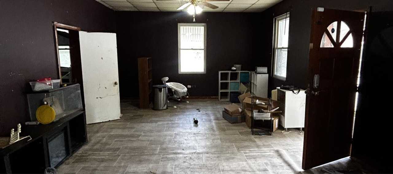 233 N 11th St - Photo 7 of 20