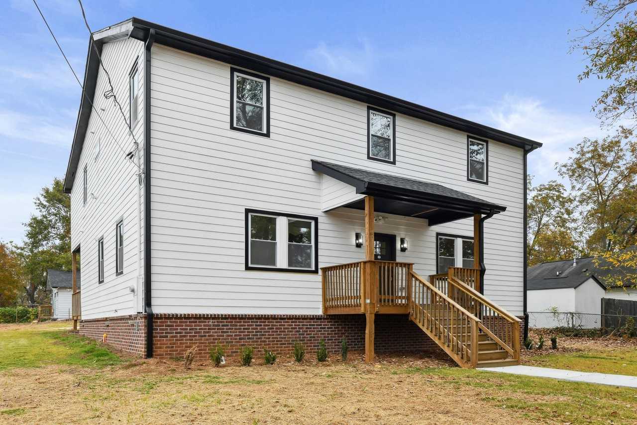 190 Adair Ave Se - Photo 4 of 18