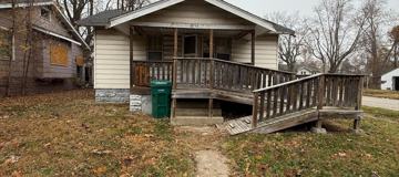 featured image of 1652 E Hickory St