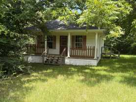 2707 S Chestnut St - Photo 1 of 1