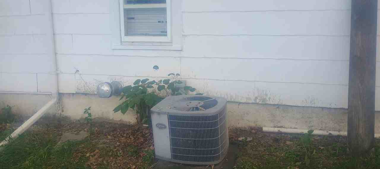 526 W Chandler St - Photo 5 of 20