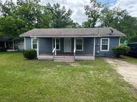 featured image of 2801 S Chestnut St