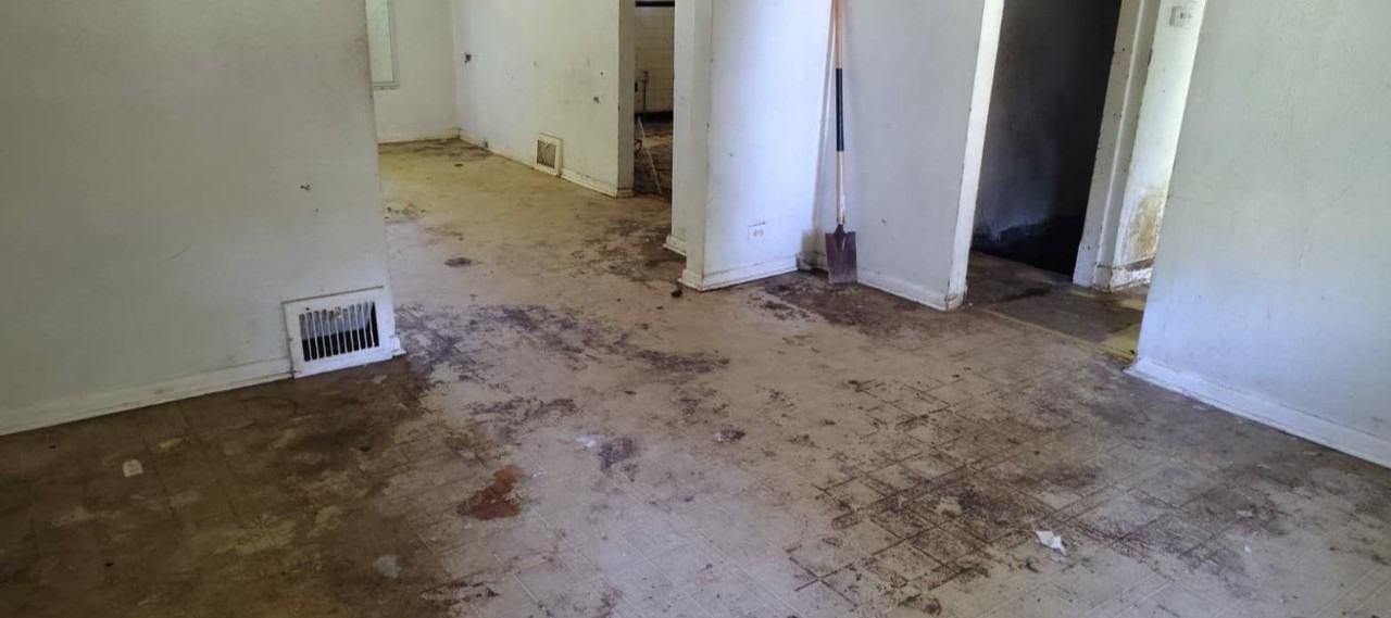 5257 Alcott Ave - Photo 3 of 10