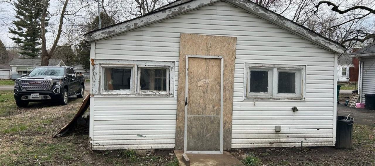2827 E Hickory St - Photo 3 of 20