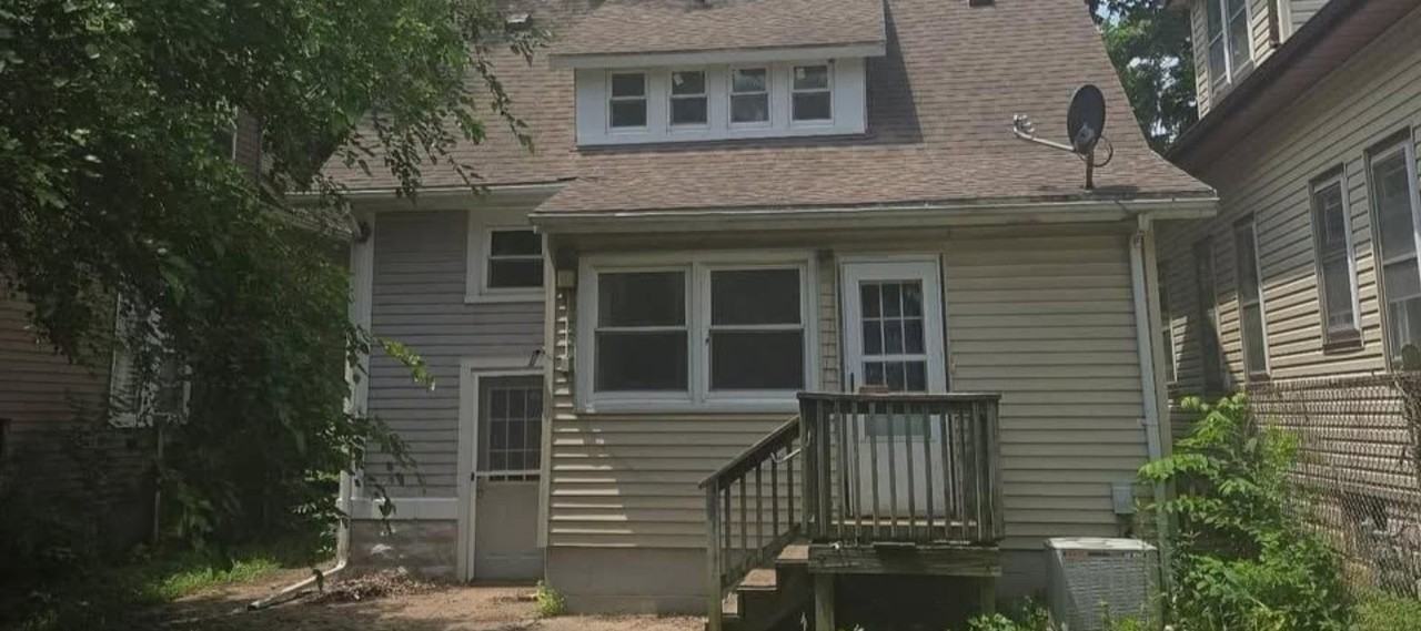 800 S Greenlawn Ave - Photo 2 of 20