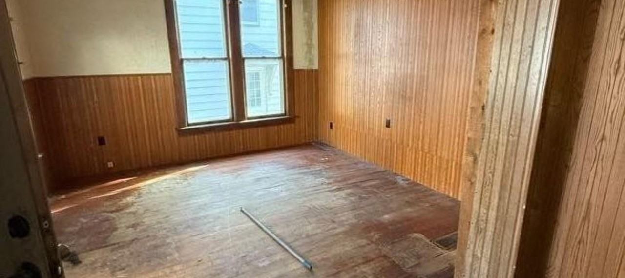 989 W Packard St - Photo 6 of 20