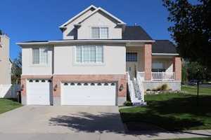 featured image of 1194 E Hawberry Cir #A