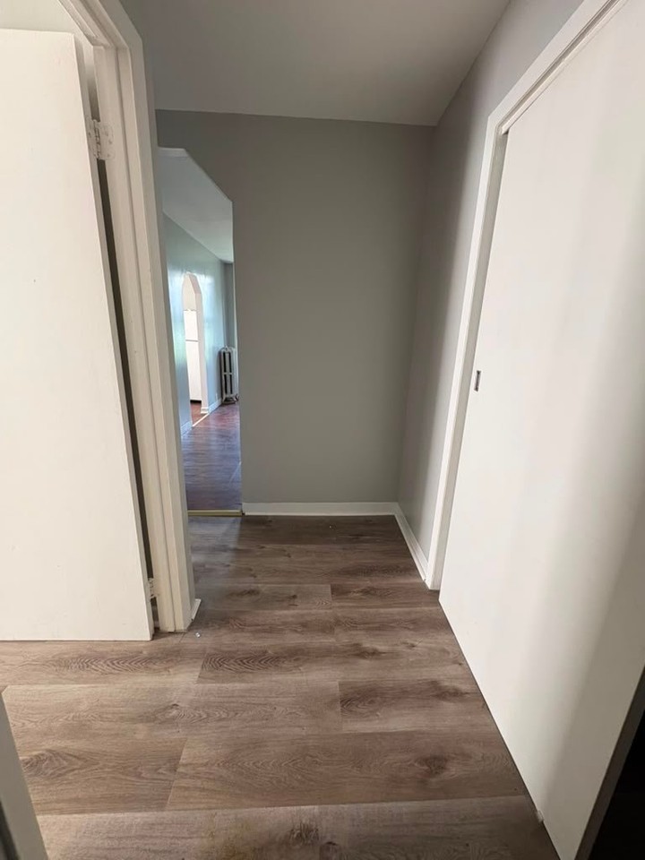 280 Hawthorne Ave #6 - Photo 6 of 10