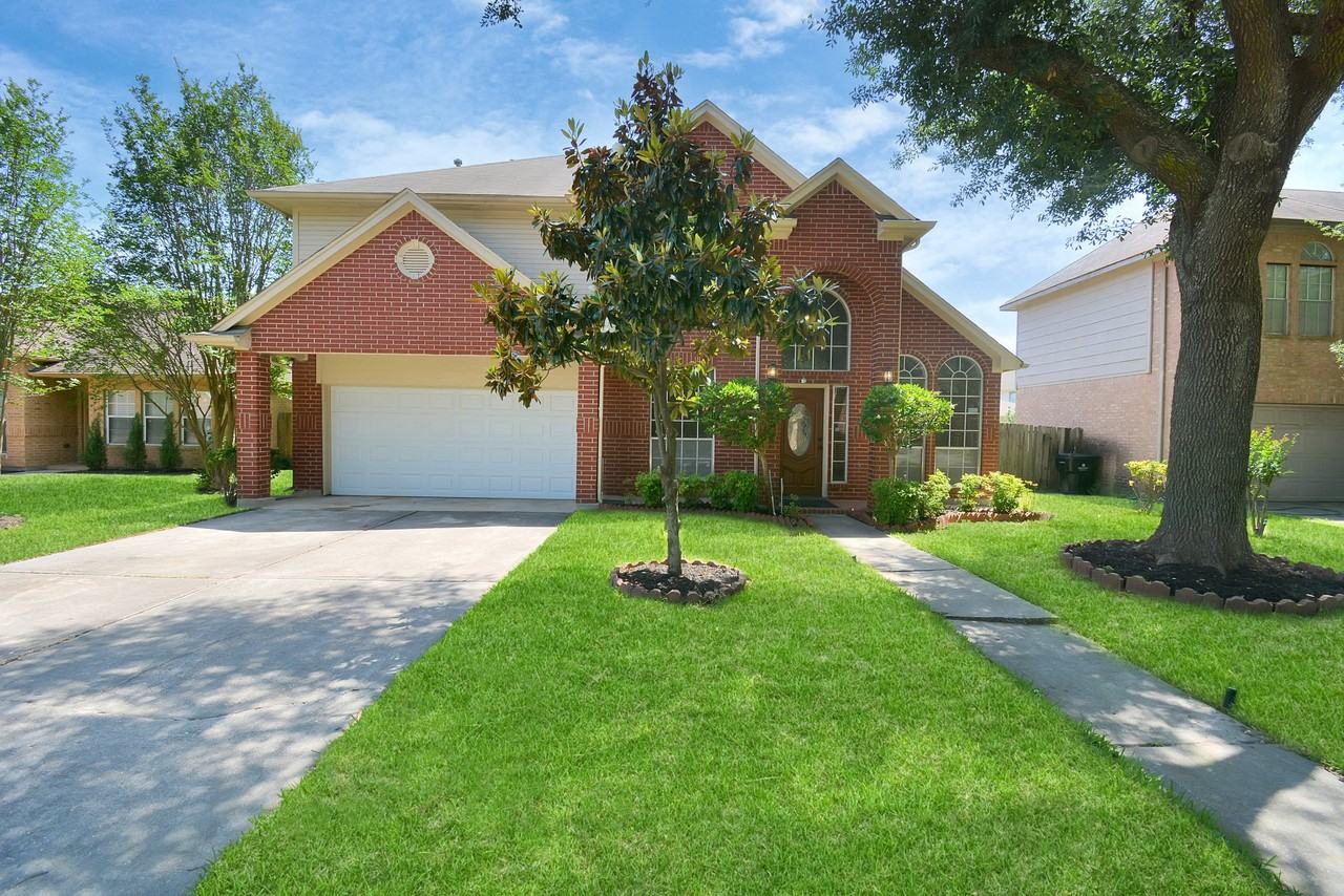 4123 Valedon Ln - Photo 4 of 20