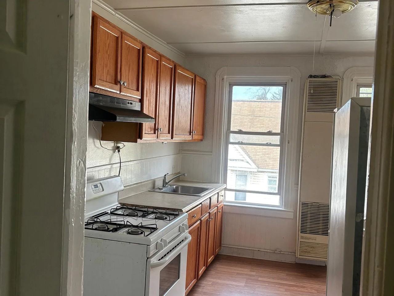 70 Wylie St #3 - Photo 2 of 10