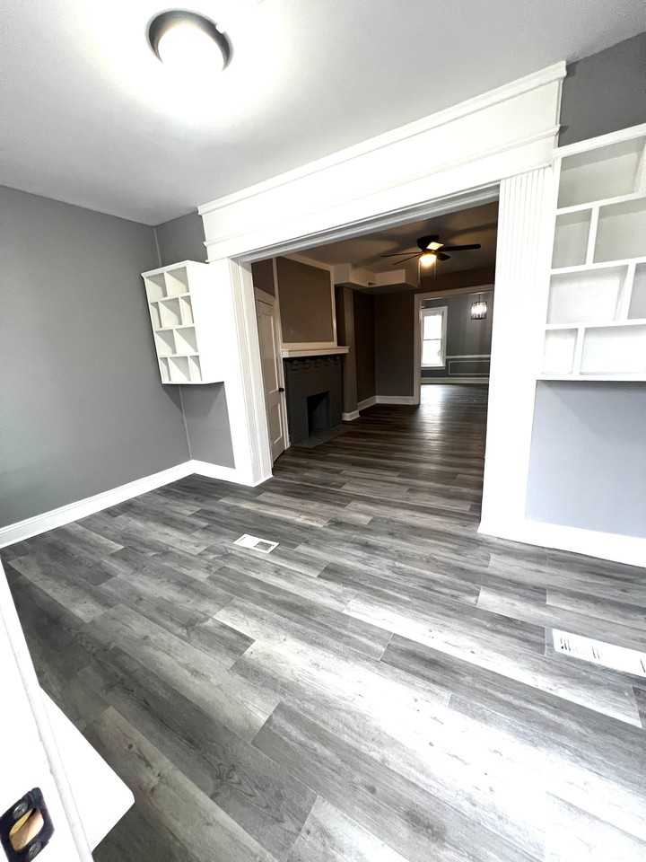 5632 Warrington Ave #5632 - Photo 3 of 20