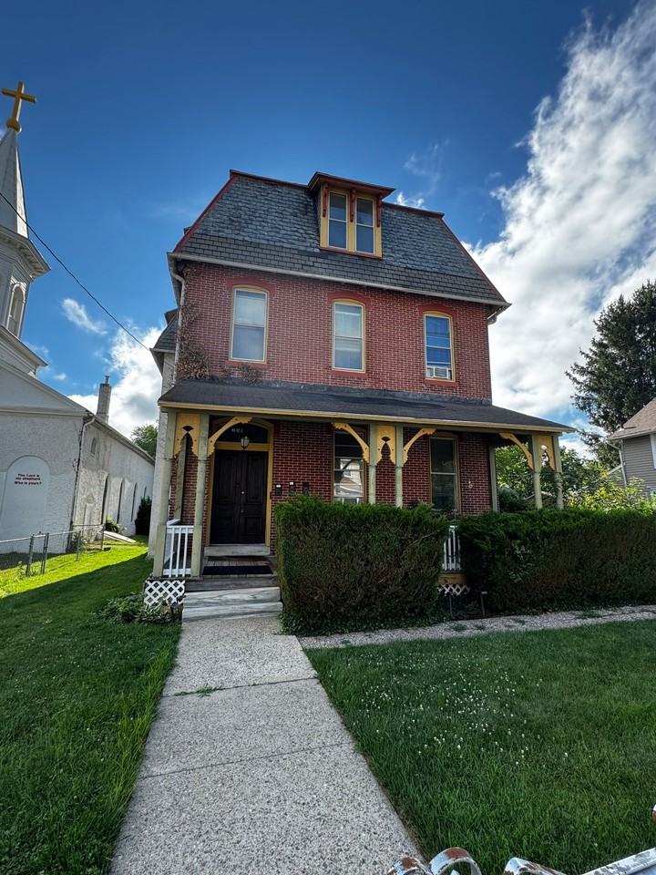 201 Bradford Ave #3 - Photo 6 of 9