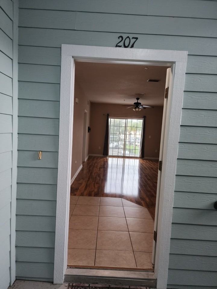 8218 Green Parrot Rd #207 - Photo 3 of 20