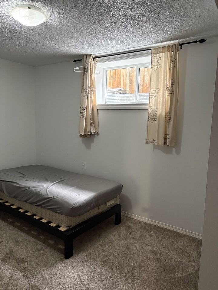 Maddock Way Ne - Photo 4 of 6