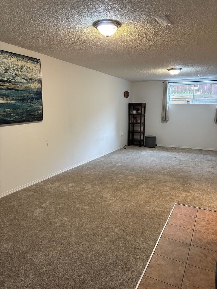 Maddock Way Ne - Photo 5 of 6