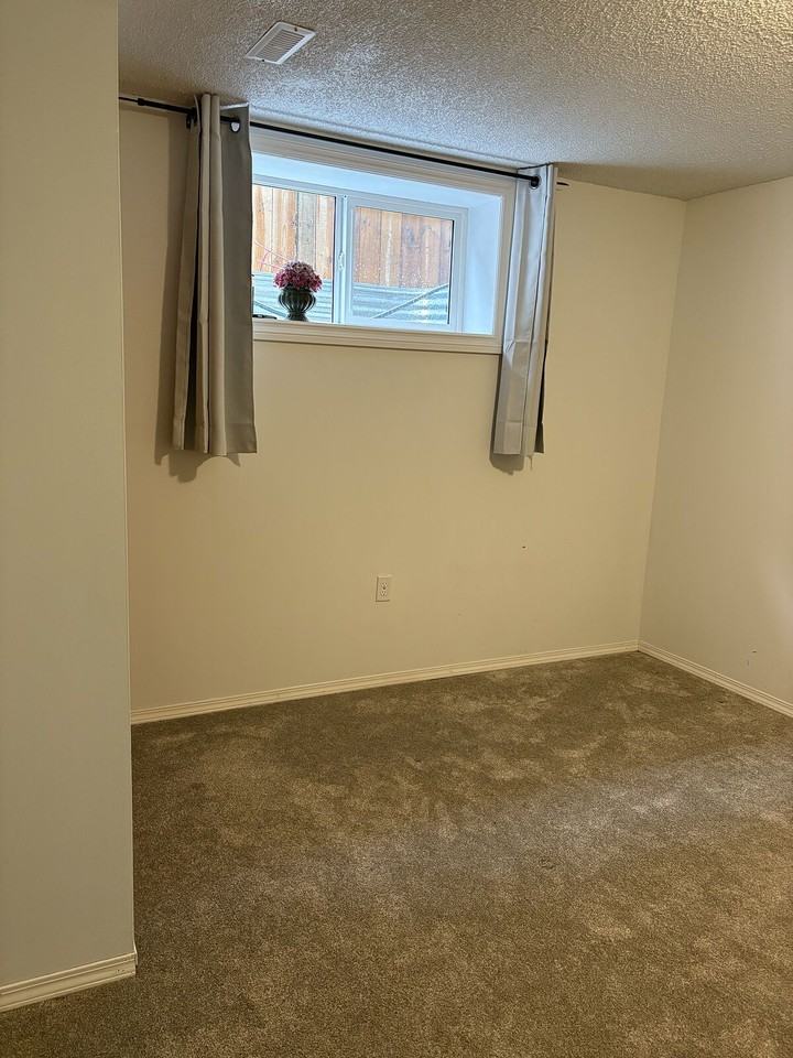 Maddock Way Ne - Photo 6 of 6