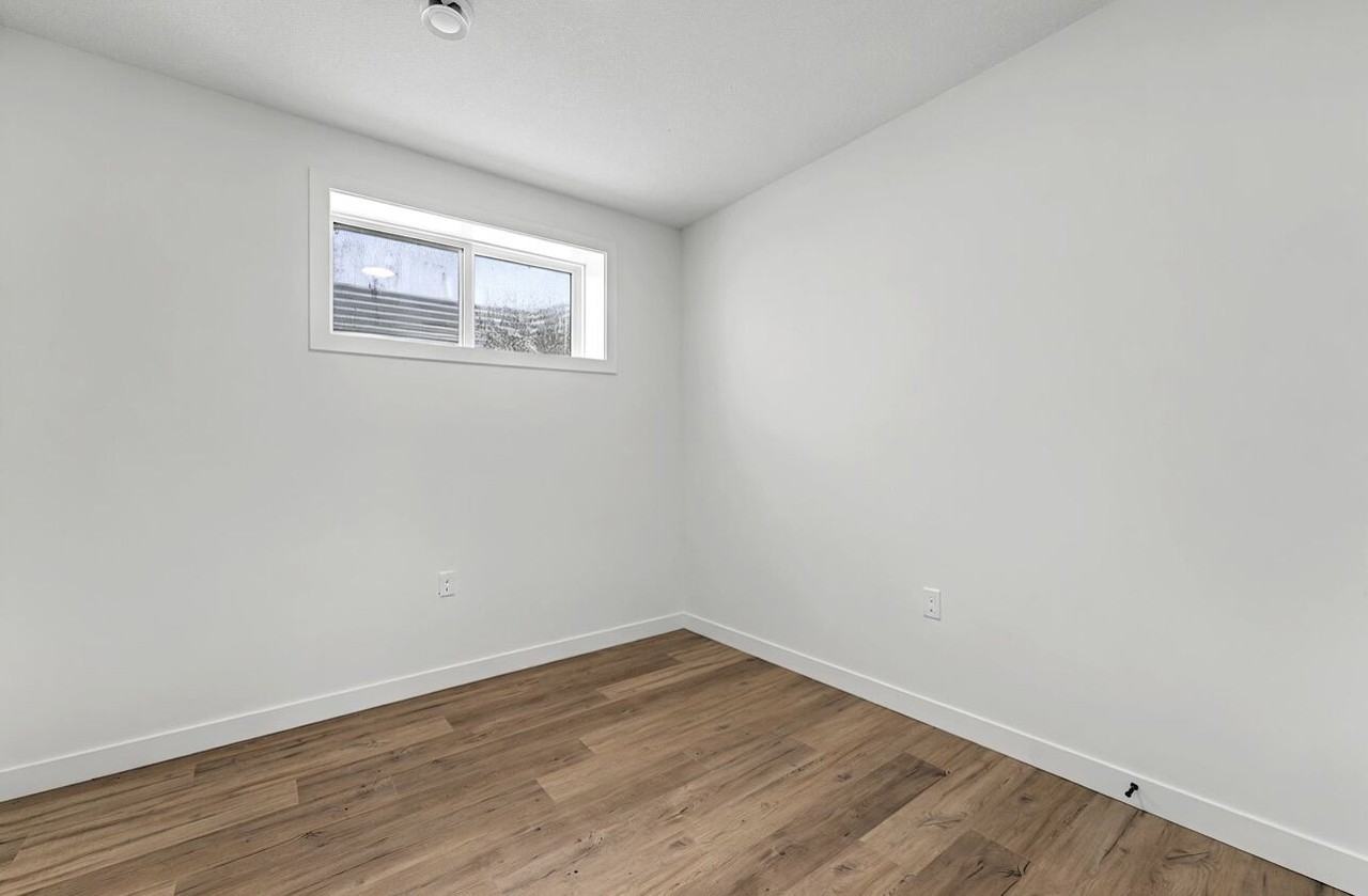 211 29 St Sw - Photo 7 of 10