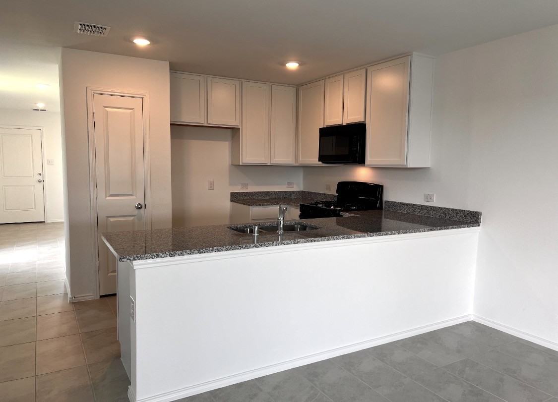 9744 Skyhawk Ave #NA - Photo 3 of 6