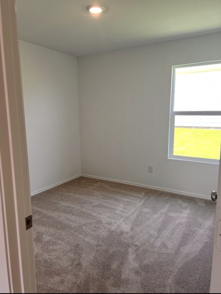 9744 Skyhawk Ave #NA - Photo 4 of 6