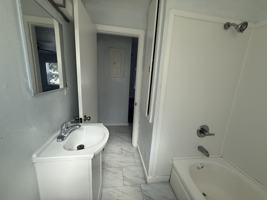 featured image of 229 Troy St Ne #10