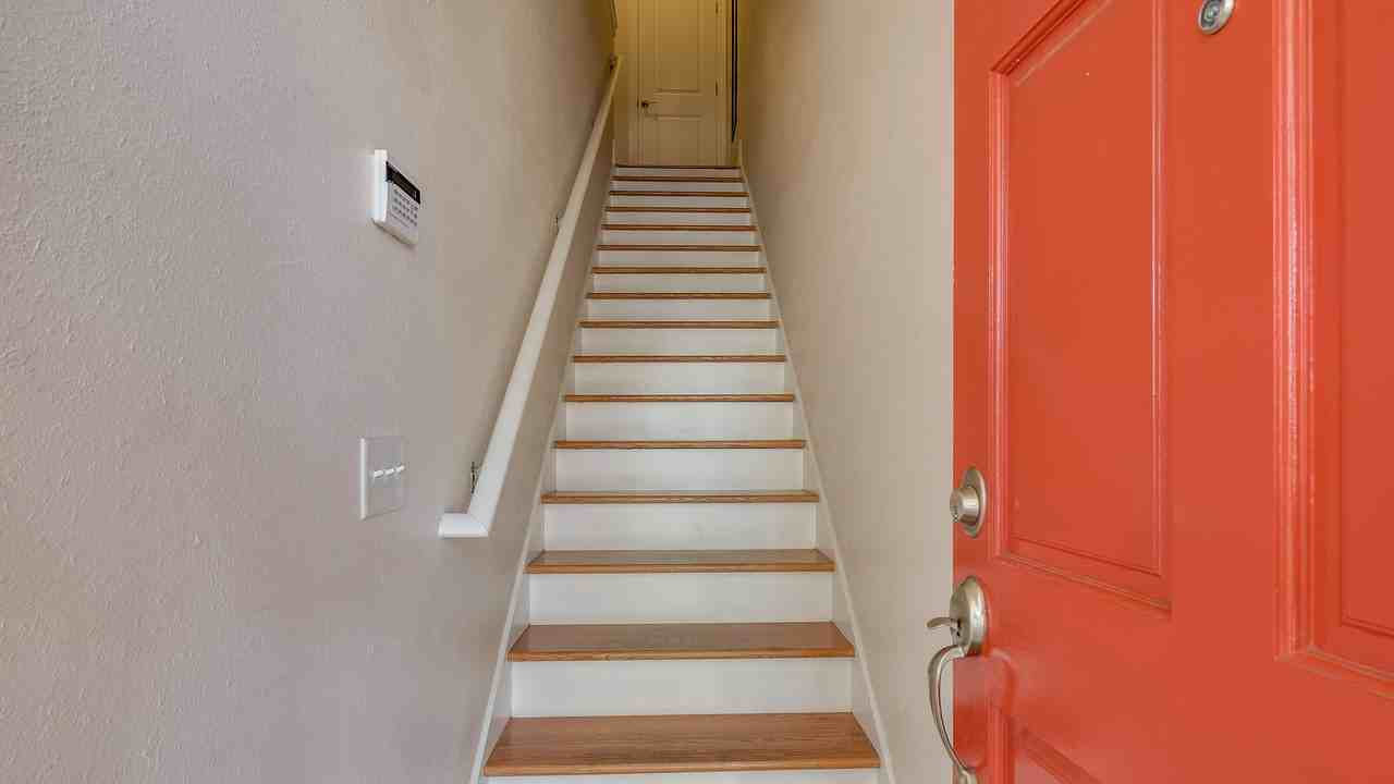 E Gwinnett St #536B - Photo 5 of 22