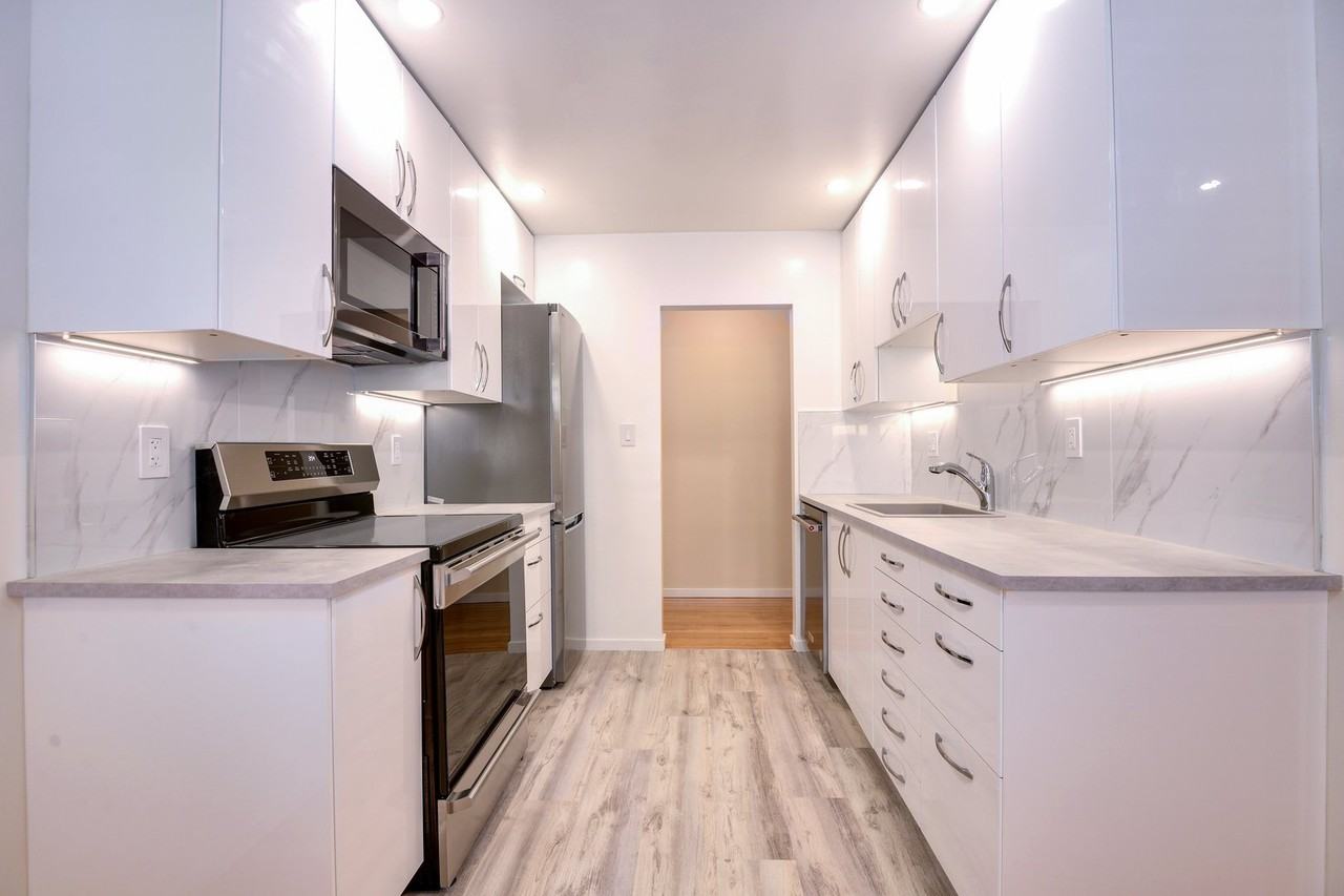 4326 West 10th Ave - Photo 5 of 12