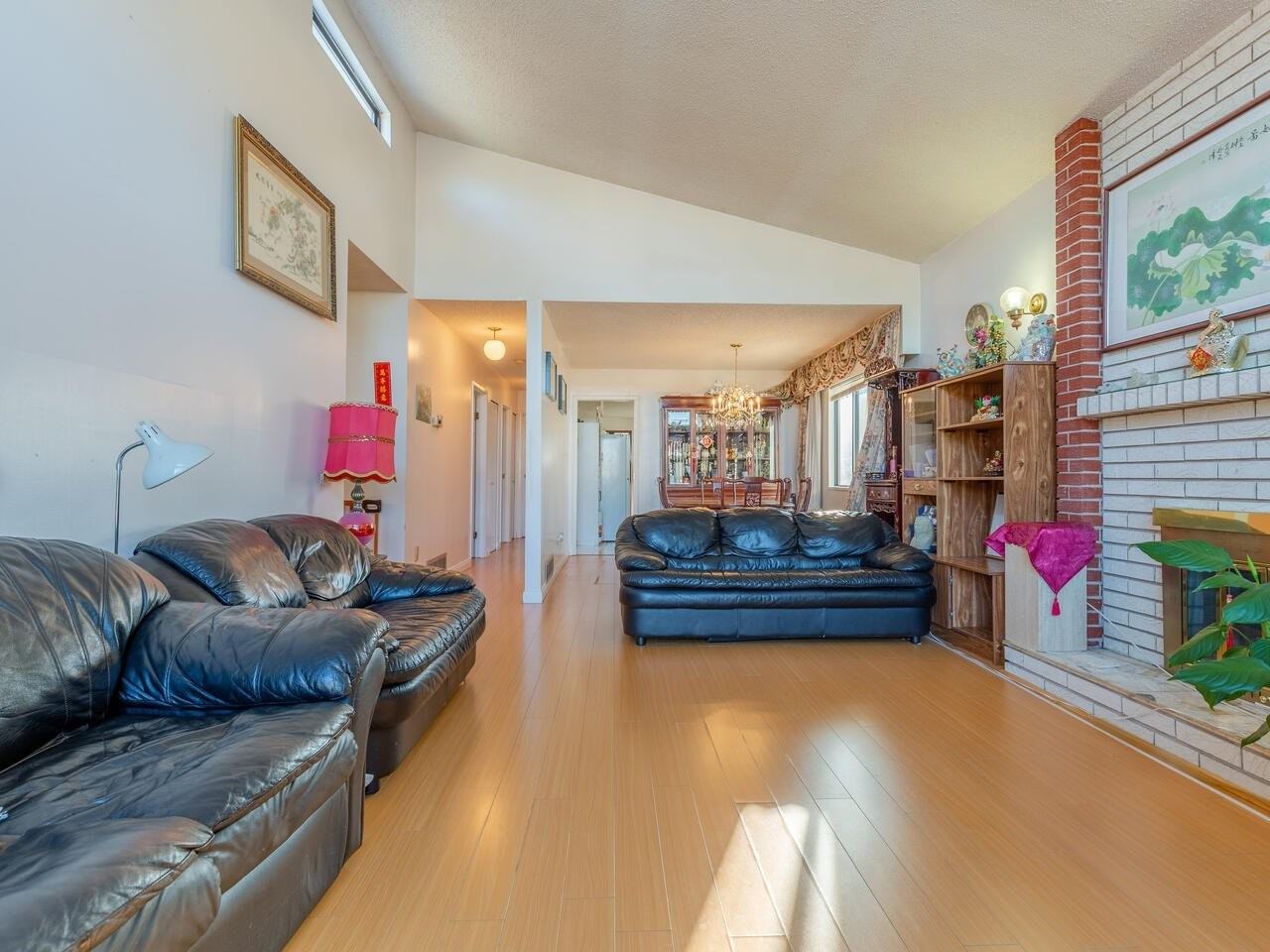 2826 Euclid Ave - Photo 3 of 16