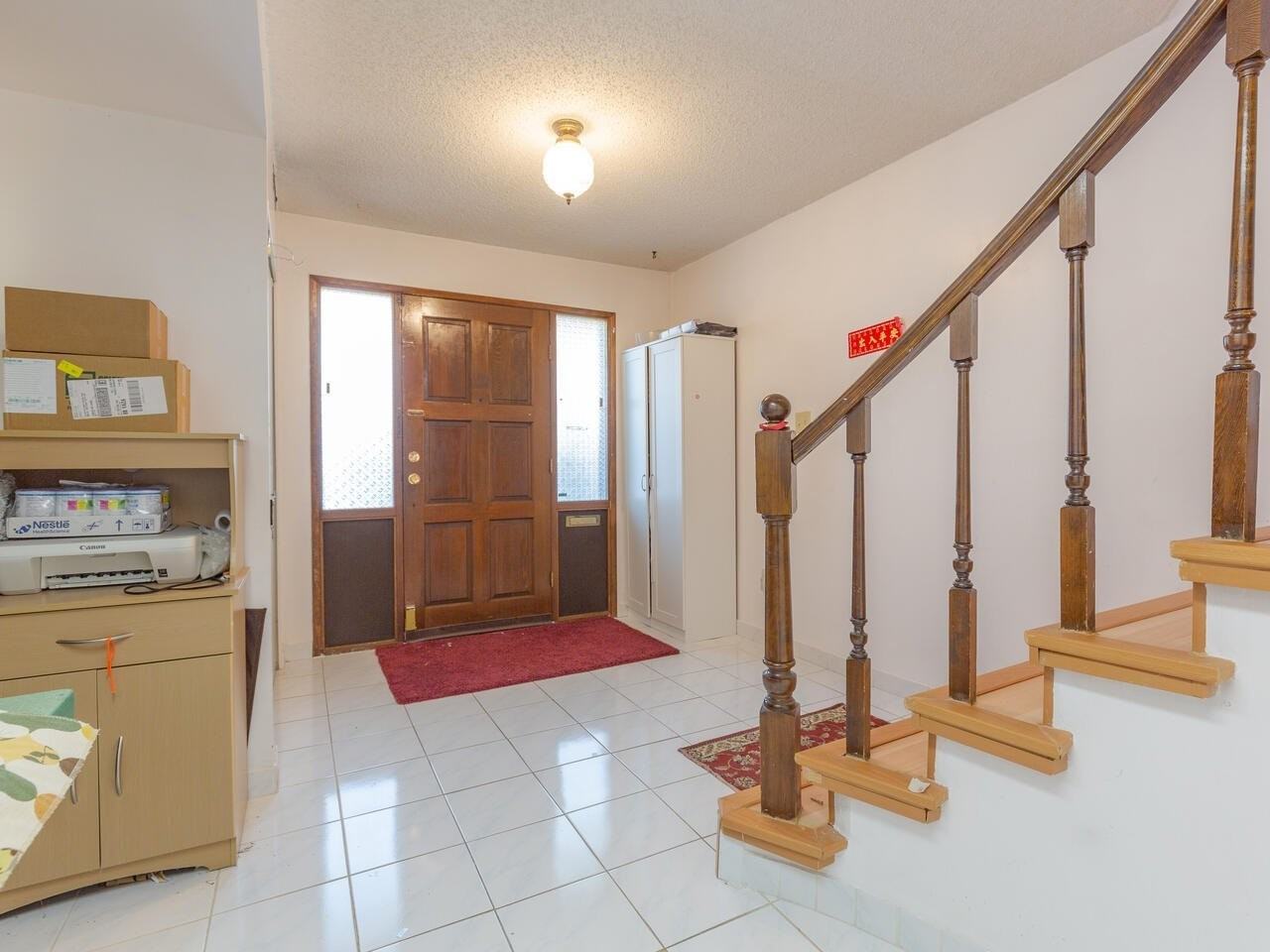 2826 Euclid Ave - Photo 4 of 16