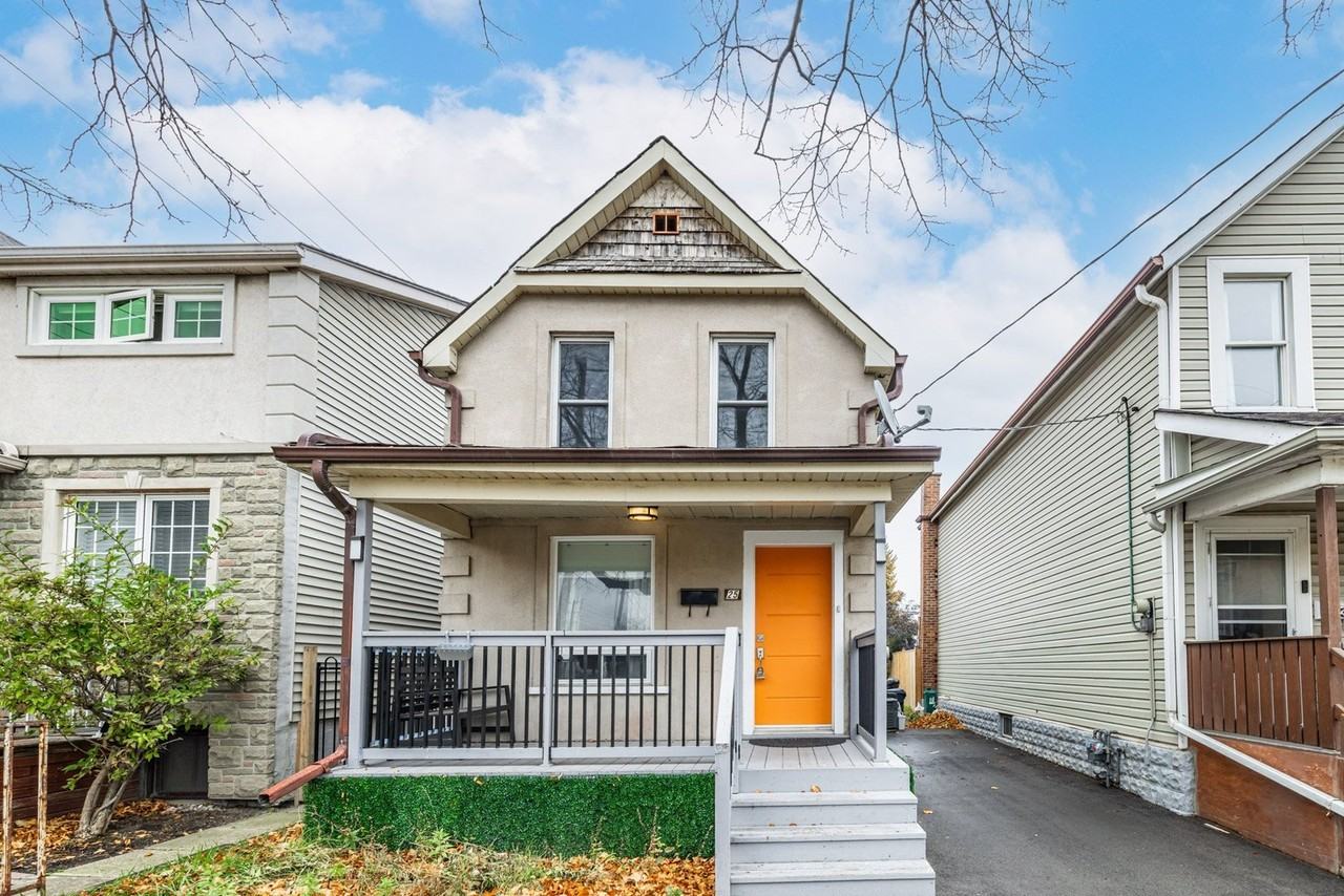 25 Toffee Crt - Photo 2 of 15