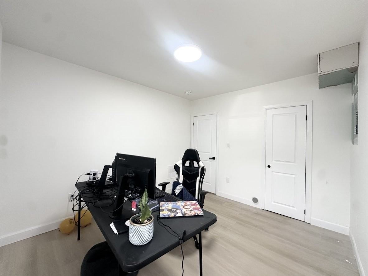 419 Ronald St - Photo 2 of 10