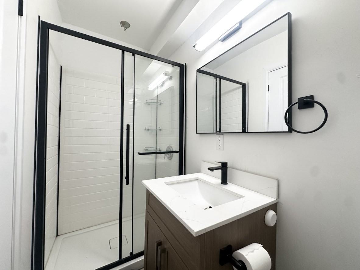 419 Ronald St - Photo 3 of 10