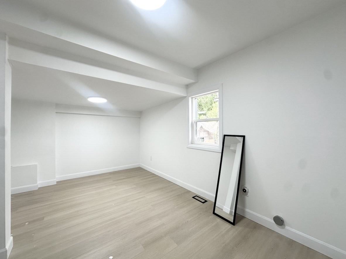 419 Ronald St - Photo 5 of 10