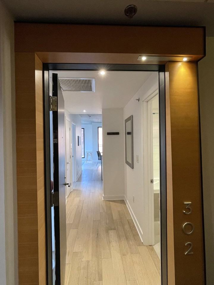 1265 Rue Lambert-Closse — photo 2