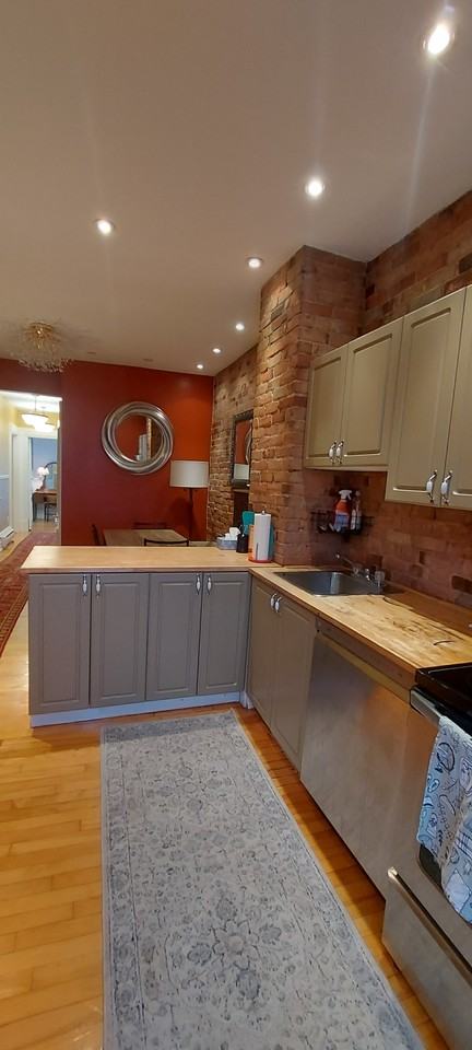 Rue Sherbrooke Est & Rue Sanguinet - Photo 2 of 21