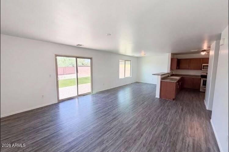 935 W Placita Canalito - Photo 6 of 12