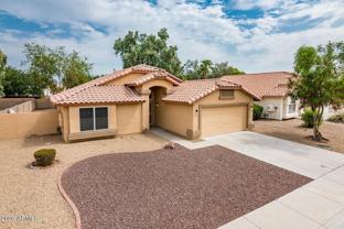 12566 W Palm Ln - Photo 1 of 1