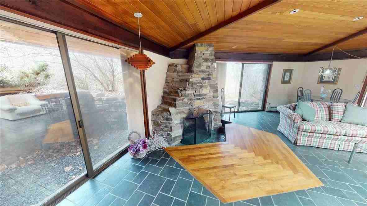 200 Steele Rd - Photo 3 of 27